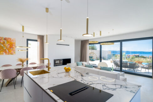 Ausgezeichnete neue Villa in Split
