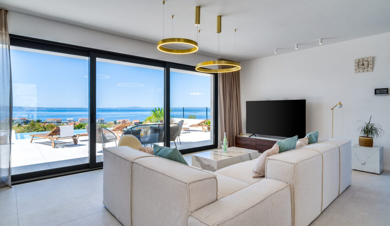 Ausgezeichnete neue Villa in Split