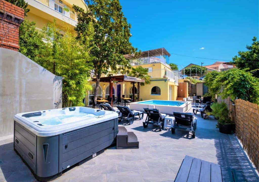 Appartementhaus in Cavtat