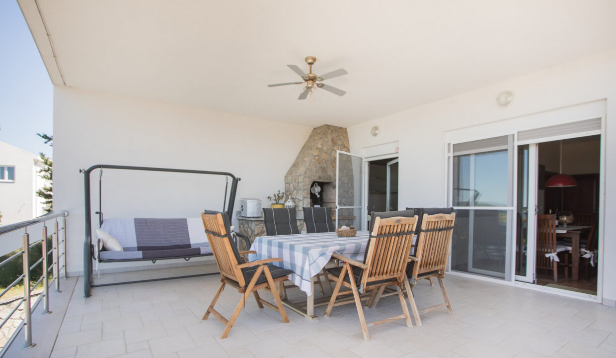 Haus mit Meerblick in der Nähe von Sibenik