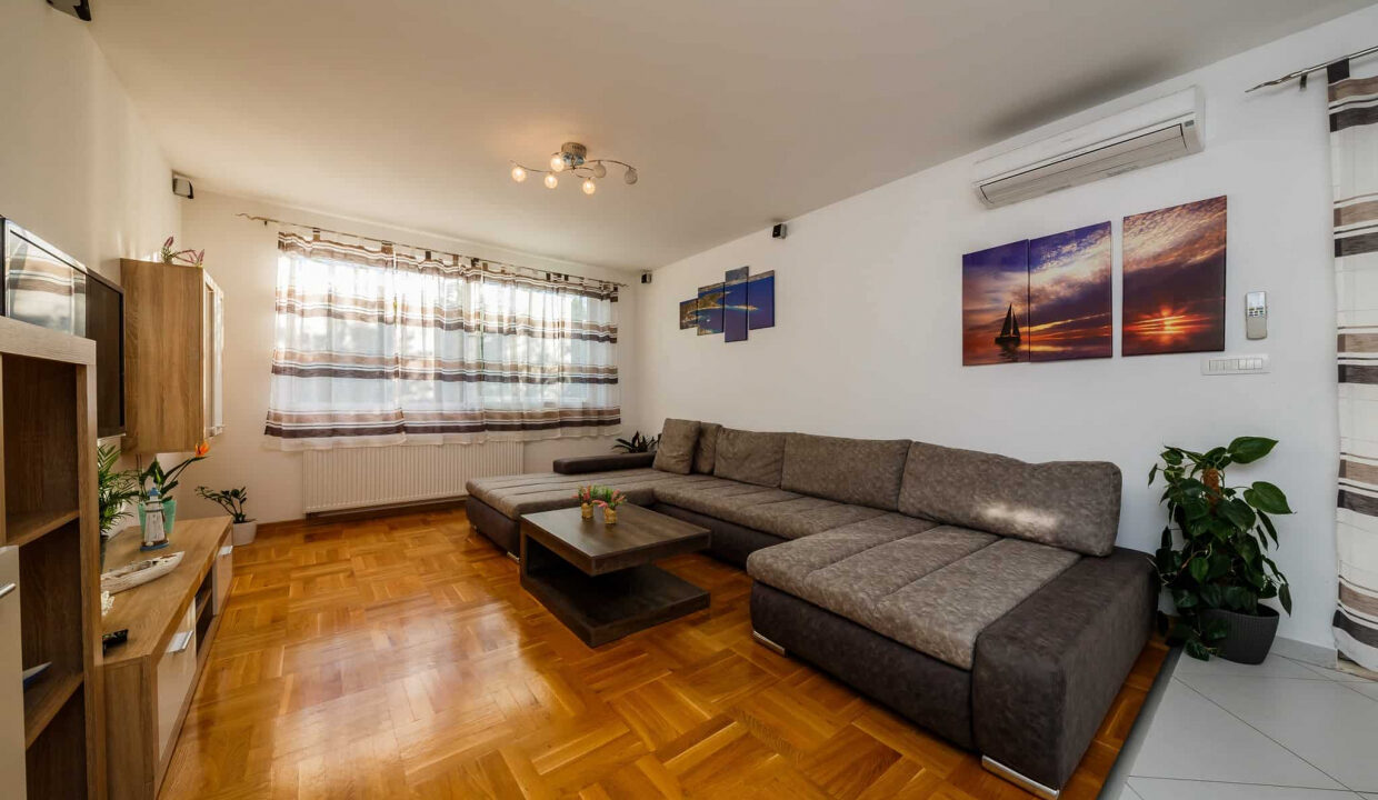 Ferienhaus in Podstrana, Split