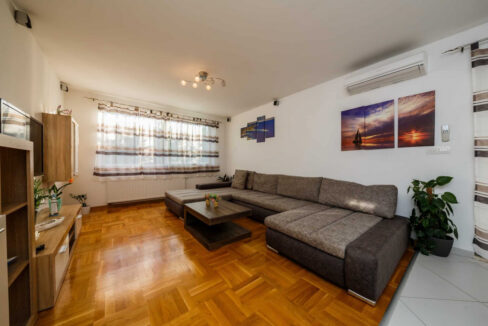 Ferienhaus in Podstrana, Split